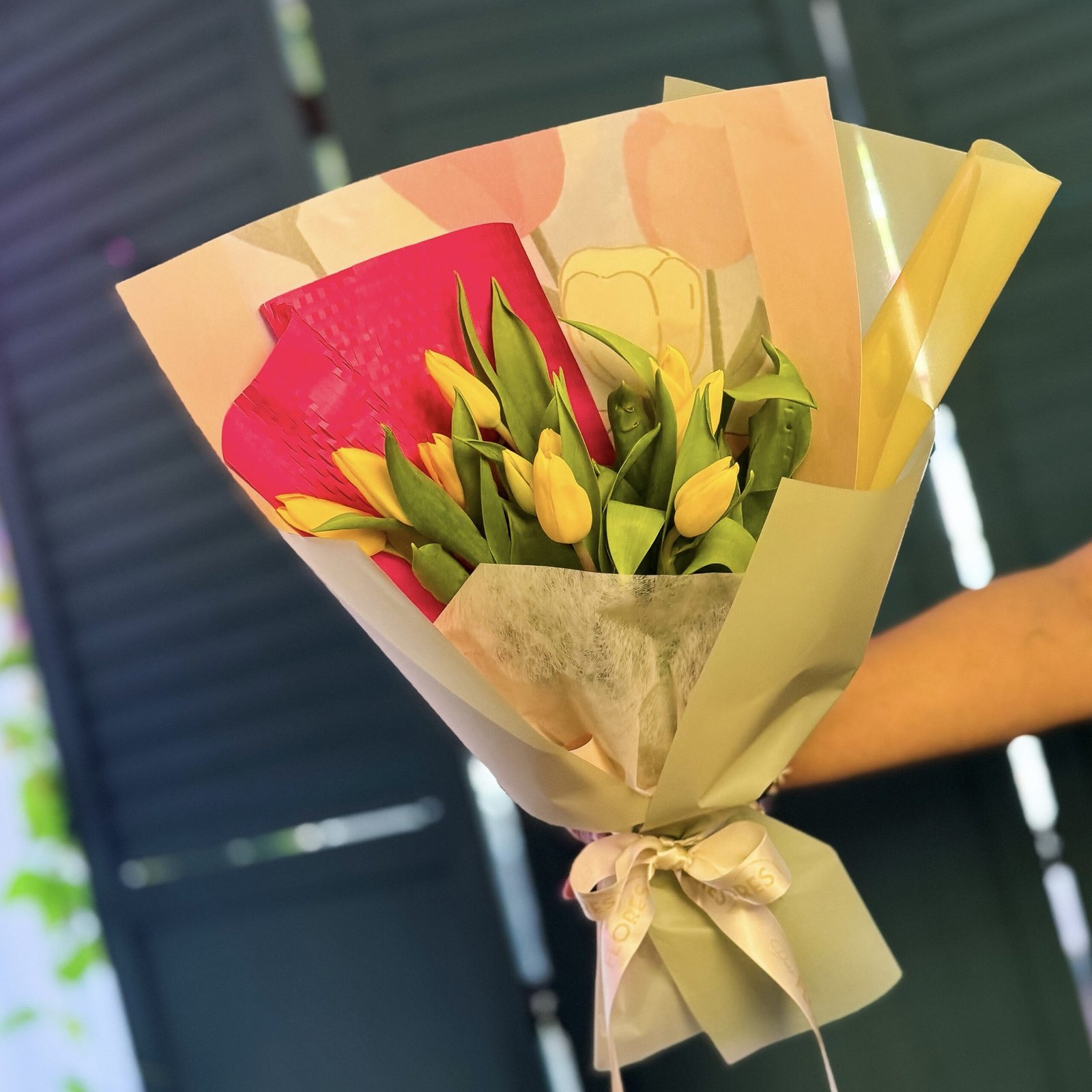 Tulipanes amarillos - Imagen 2